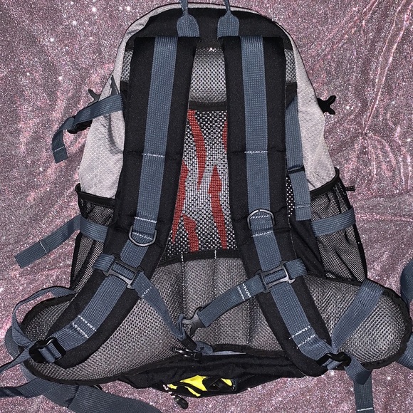 K-Way‎ Backpack - Picture 2 of 9